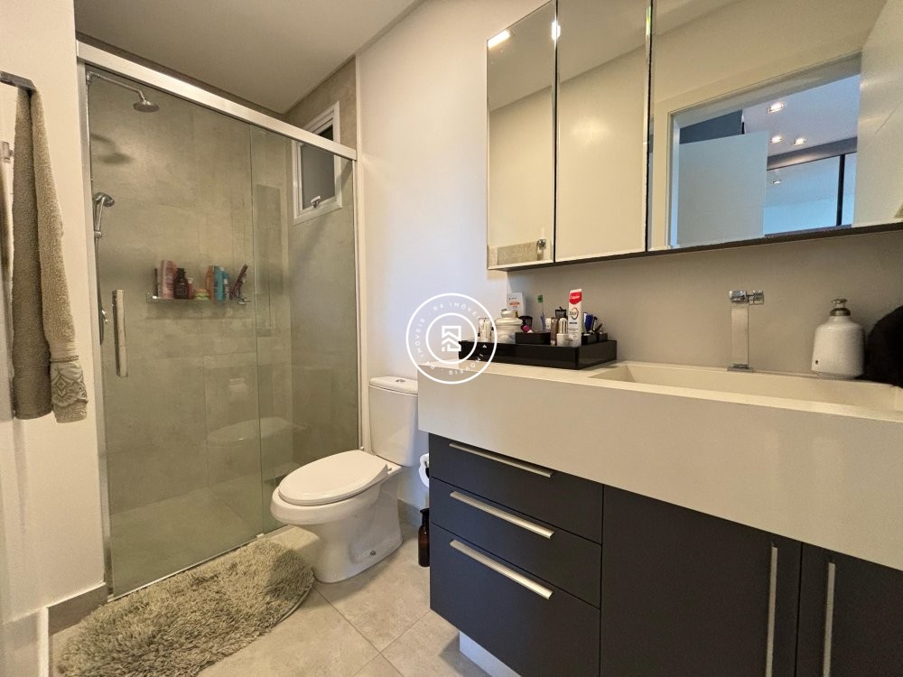 Apartamento mobiliado com 02 sutes