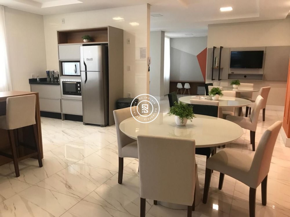 Apto totalmente mobiliado no Perequ