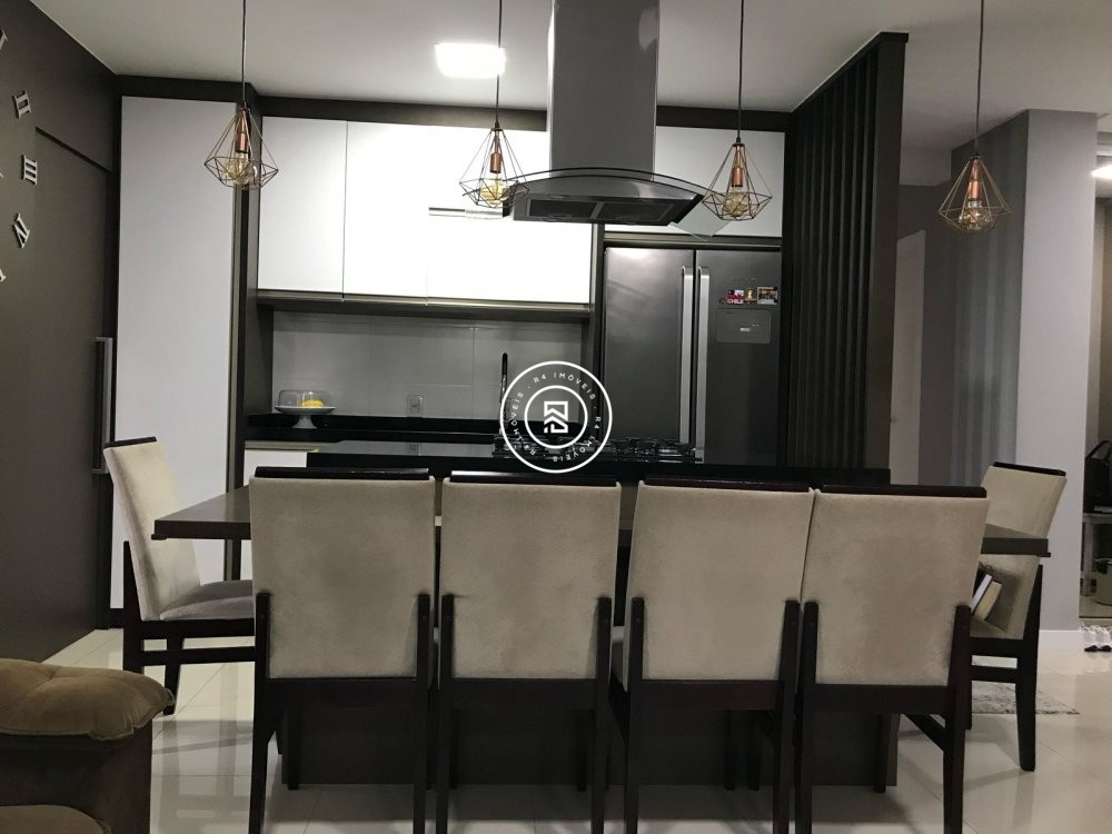 Apto totalmente mobiliado no Perequ