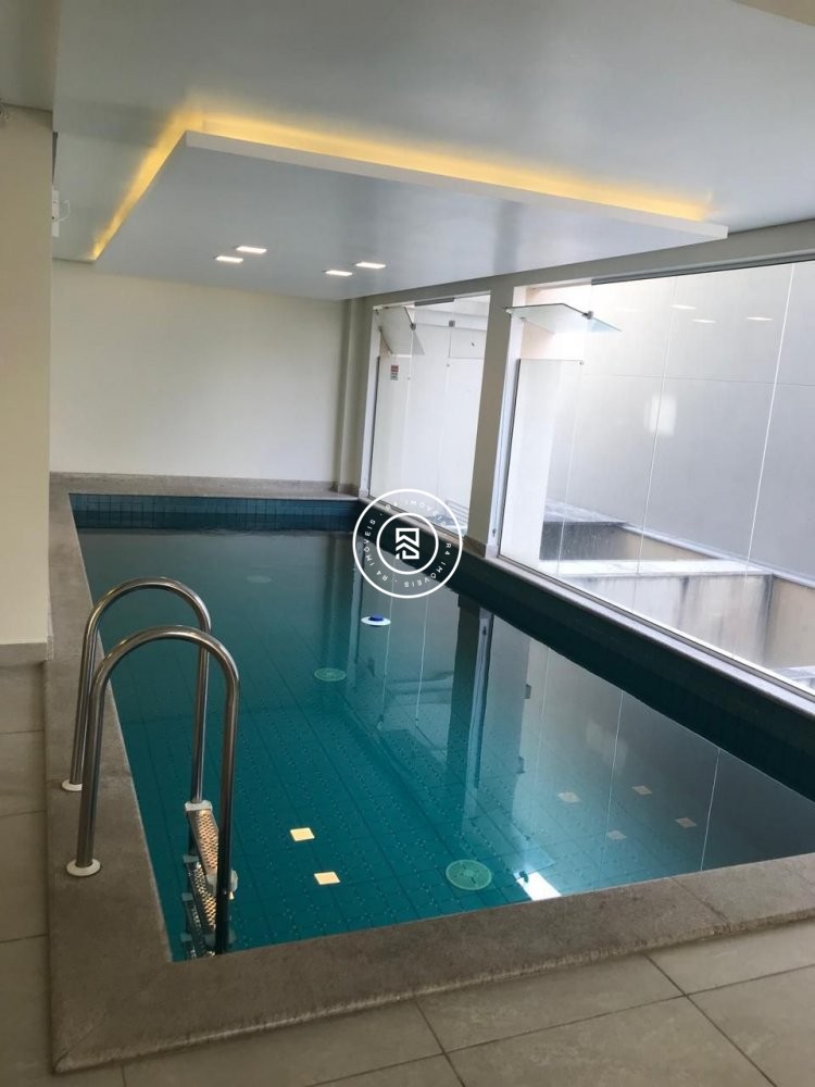 Apto totalmente mobiliado no Perequ