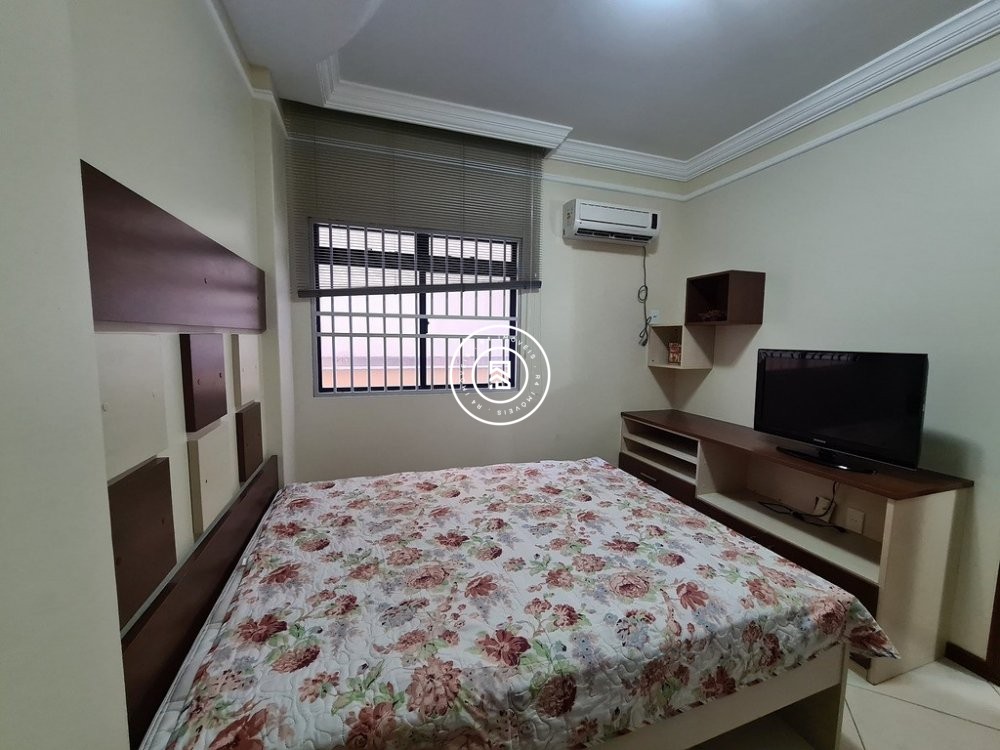 Apartamento Frente Mar 04 Dormitrios, 02 vagas