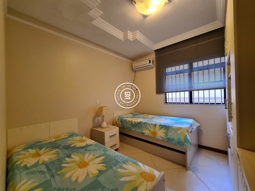 Apartamento Frente Mar 04 Dormitrios, 02 vagas