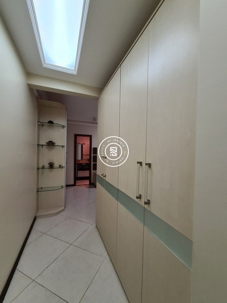 Apartamento Frente Mar 04 Dormitrios, 02 vagas