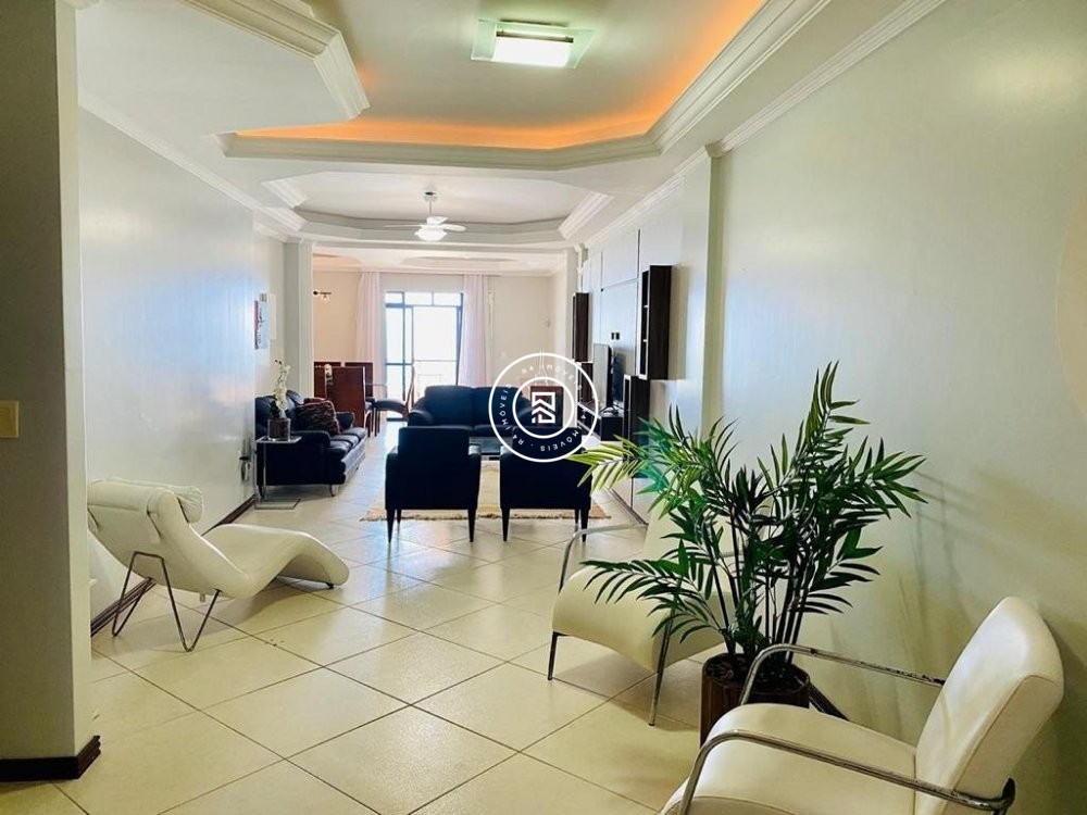 Apartamento Frente Mar 04 Dormitrios, 02 vagas