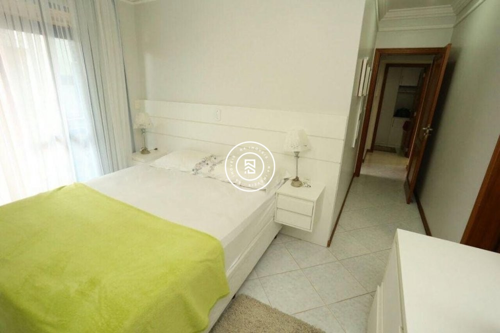 Apartamento Lateral Mar 03 Dormitorios Meia Praia