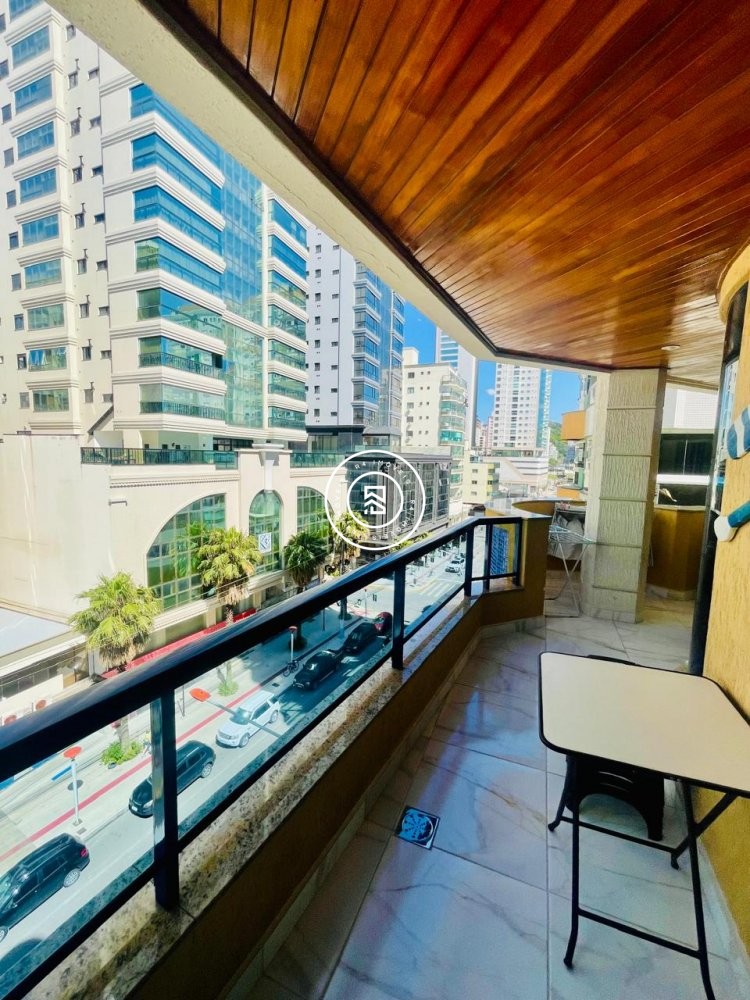 Apartamento Frente Avenida 03 Dormitorios Meia Pra