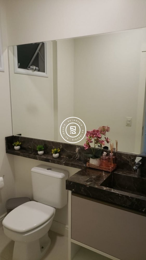 Apartamento mobiliado no Centro de Itapema