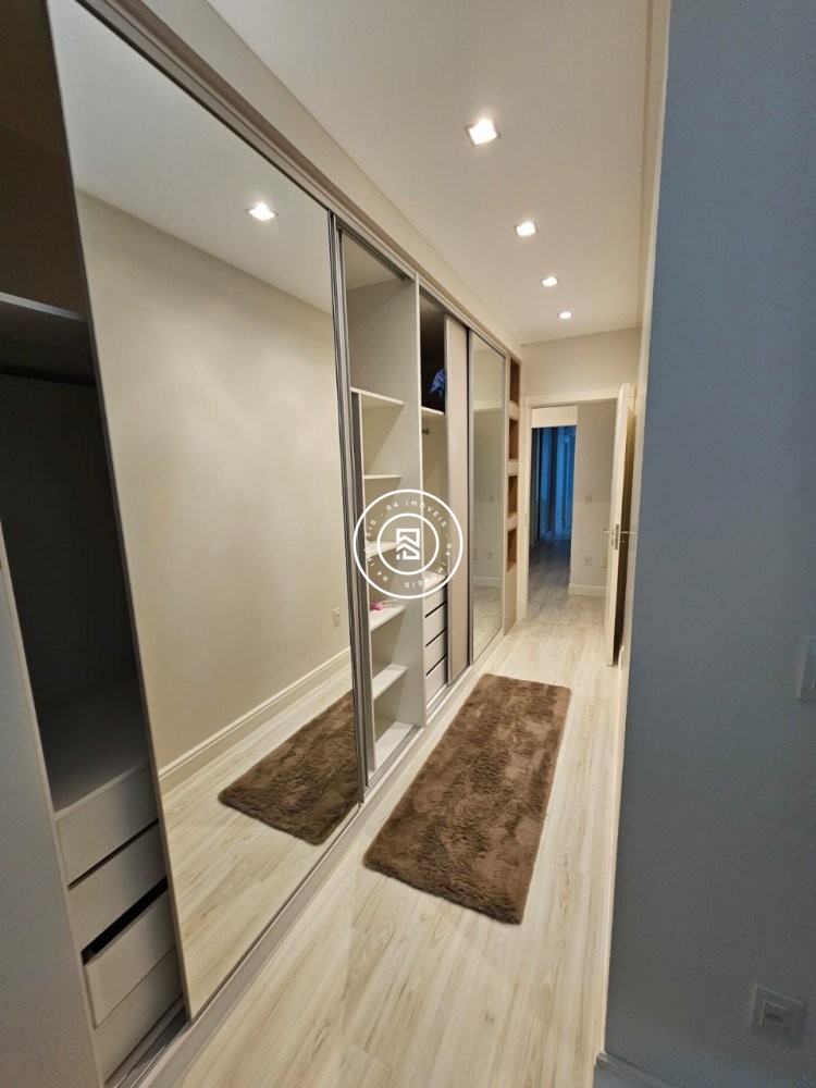 Apartamento mobiliado no Centro de Itapema