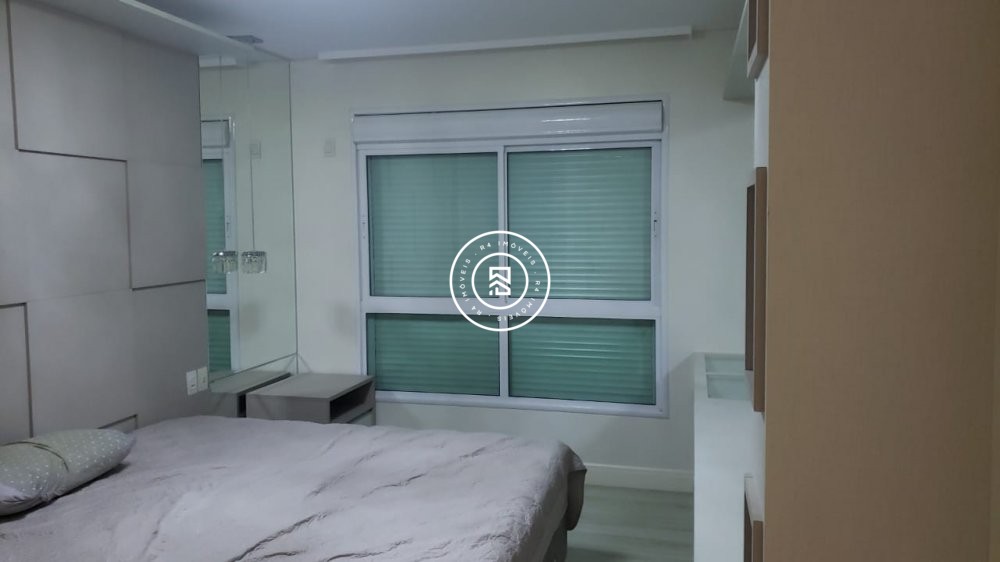 Apartamento mobiliado no Centro de Itapema