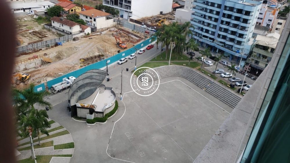 Apartamento mobiliado no Centro de Itapema