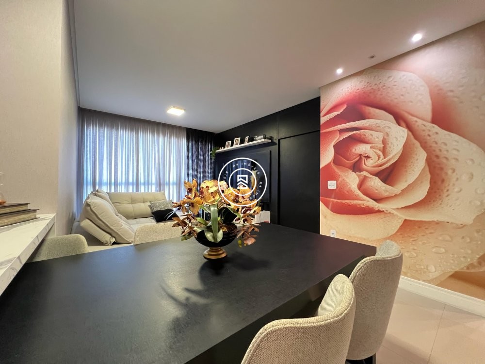 Apartamento mobiliado no corao da Meia Praia