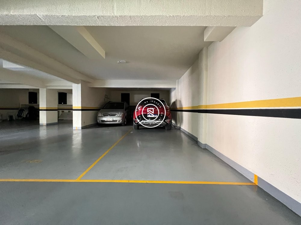 Apartamento mobiliado no corao da Meia Praia