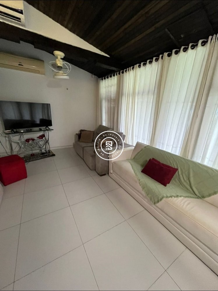 Casa Frente Mar Itapema