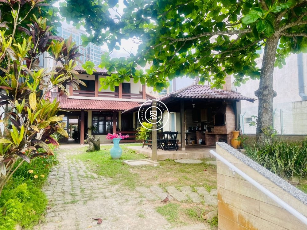Casa Frente Mar Canto da Praia Itapema SC