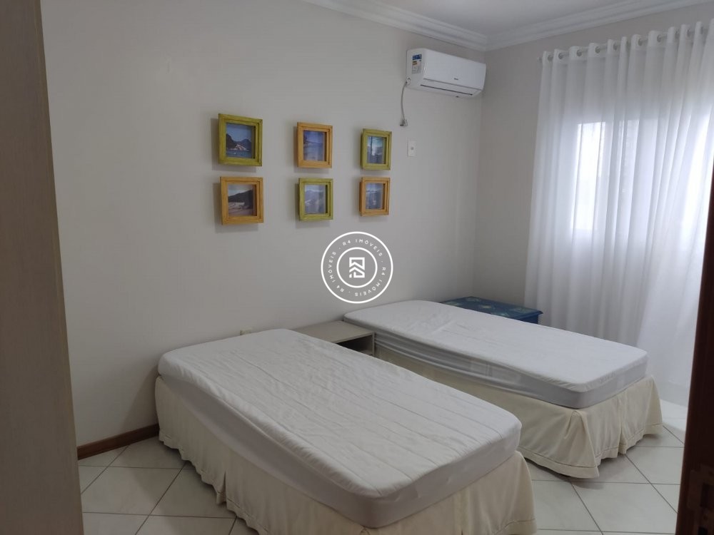 Apartamento Quadra mar Centro Itapema, 03 Dormitor