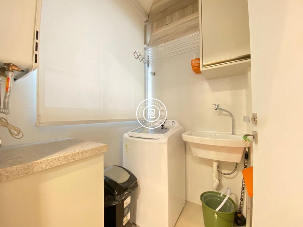 Apartamento mobiliado perto do mar