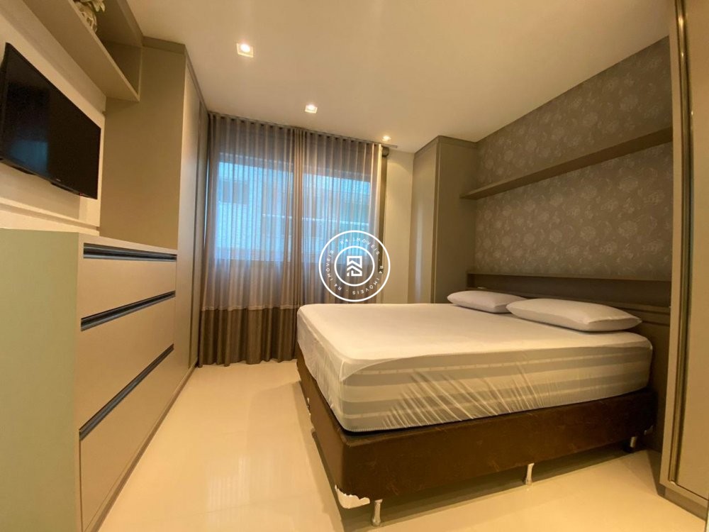 Apartamento mobiliado perto do mar