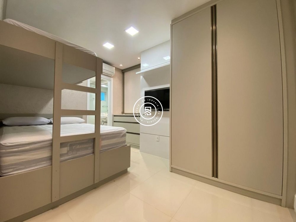 Apartamento mobiliado perto do mar