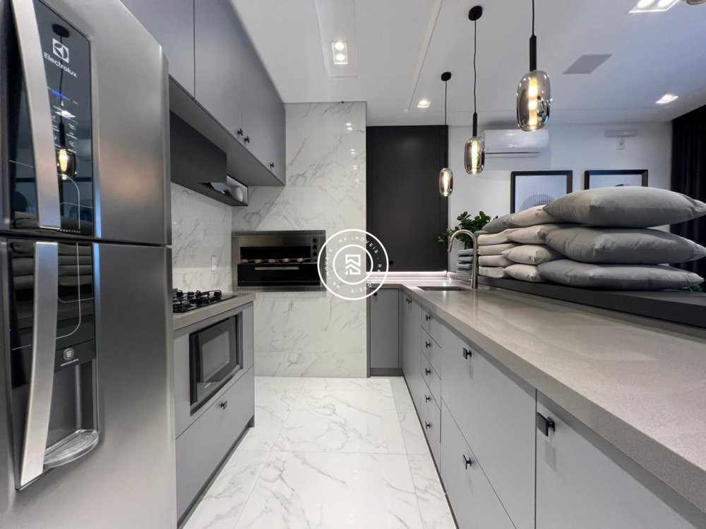 Apartamento mobiliado no Perequ