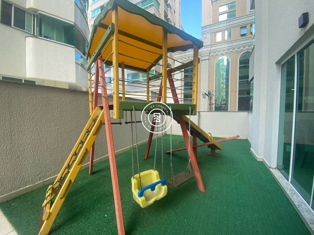 Apartamento na Meia Praia