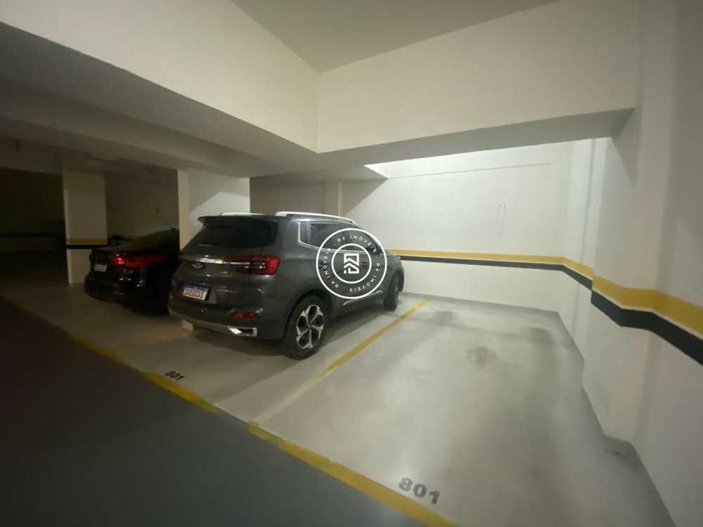 Apartamento na Meia Praia