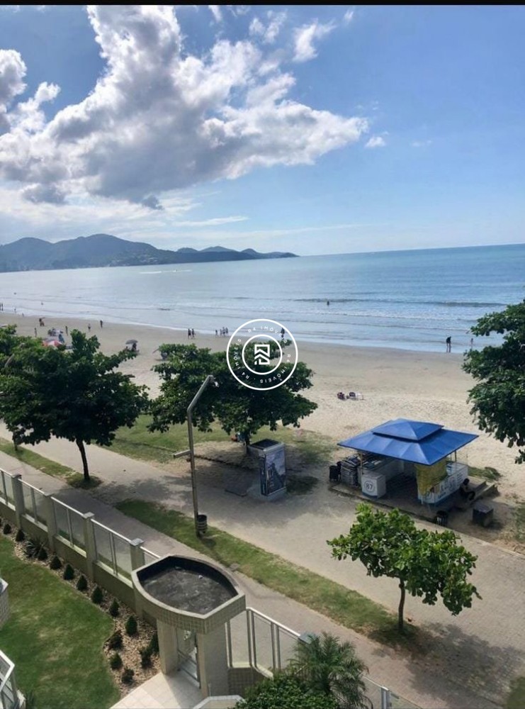 Apartamento Frente Mar 03 Dormitrios, 02 vagas