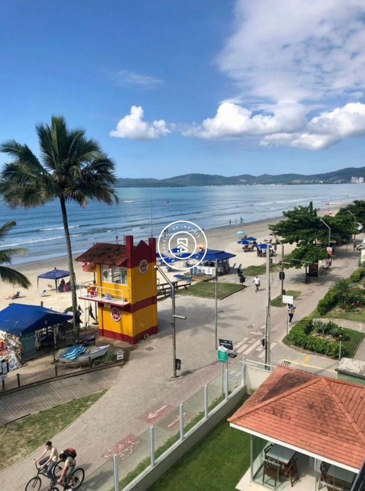 Apartamento Frente Mar 03 Dormitrios, 02 vagas