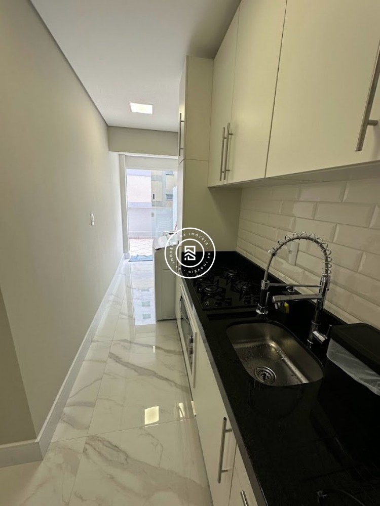 Apto Lateral Mar Meia Praia 03 Dormitrios