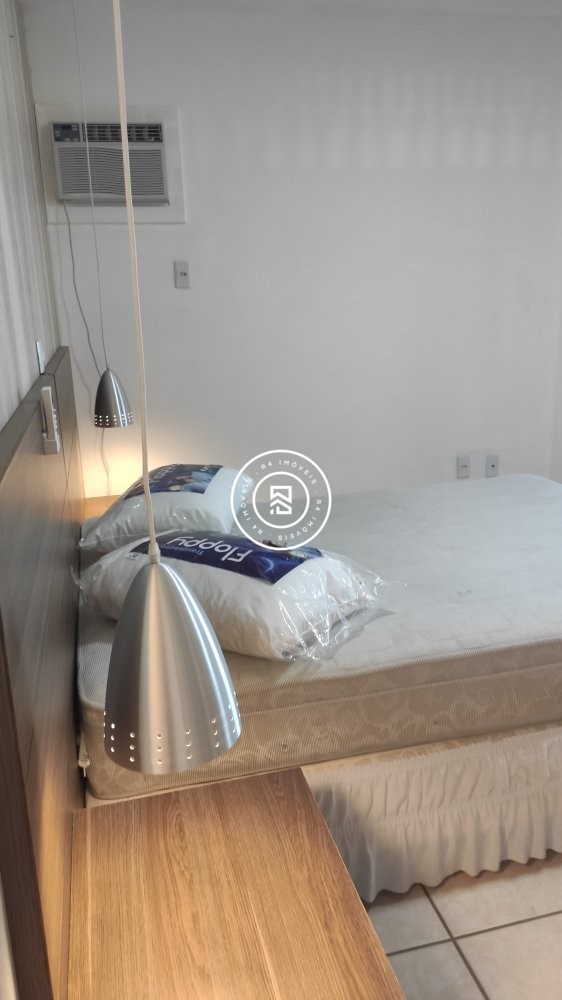 Apartamento Frente Mar 04 Dormitrios, 02 vagas Me