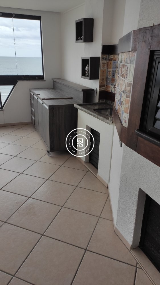 Apartamento Frente Mar 04 Dormitrios, 02 vagas Me