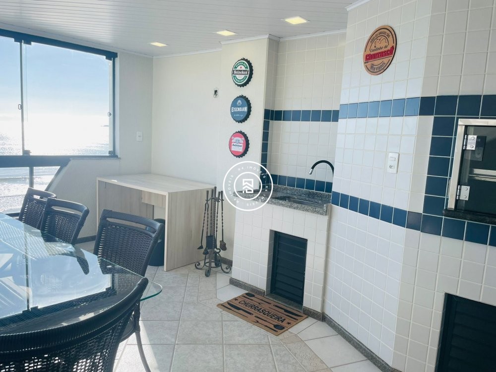 Apartamento Frente Mar 05 Dormitrios, 04 vagas