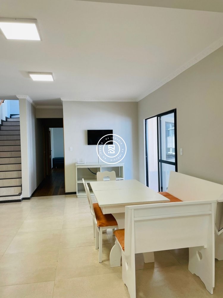 Apartamento Frente Mar 05 Dormitrios, 04 vagas