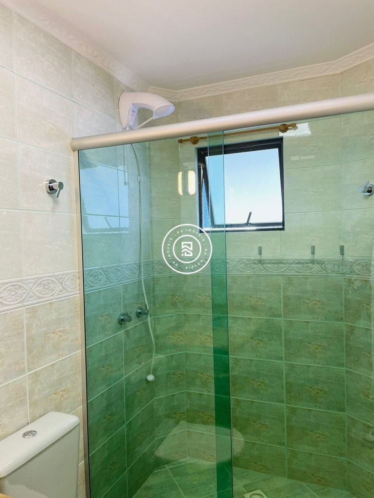 Apartamento Frente Mar 05 Dormitrios, 04 vagas