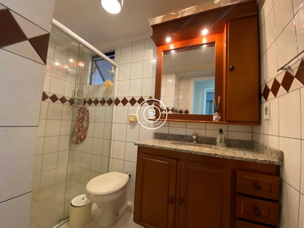 Apto Quadra mar Centro de Itapema, 02 quartos