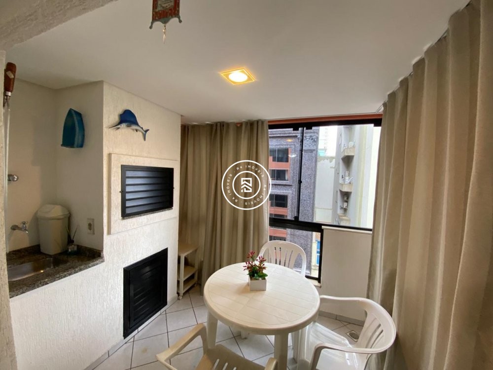 Apto Quadra mar Centro de Itapema, 02 quartos