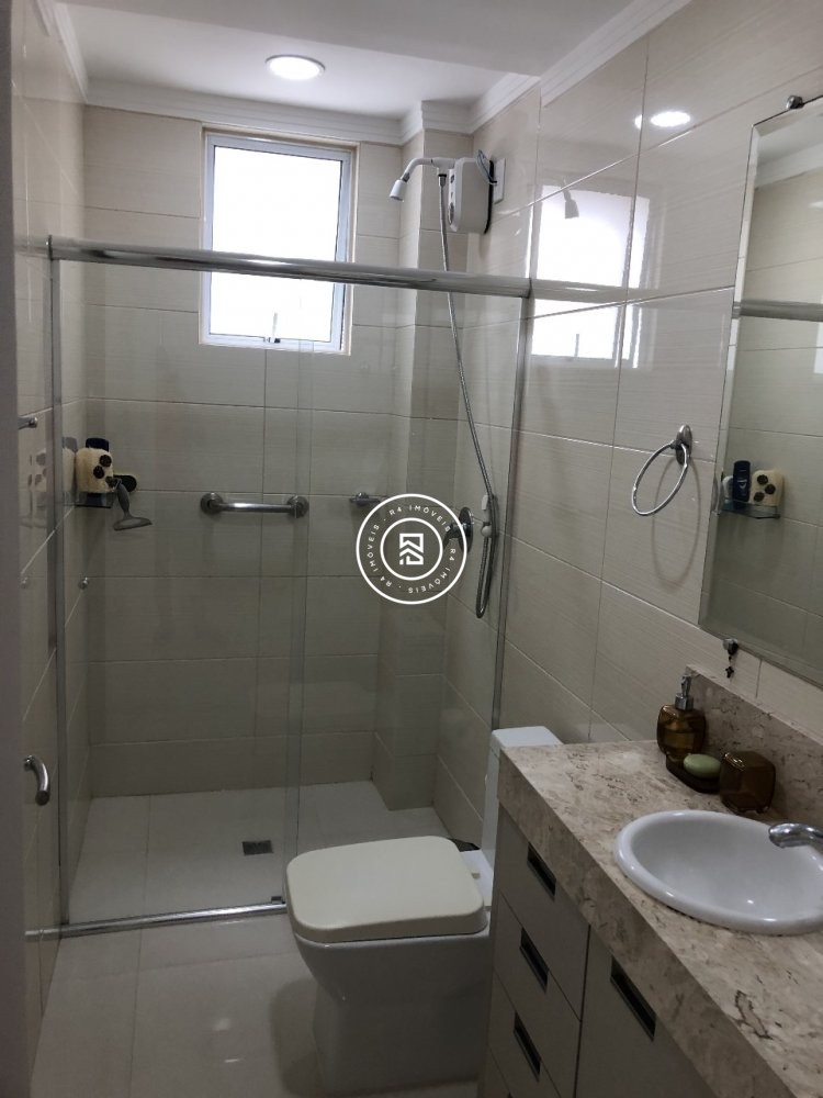 Apto Quadra Mar Centro de Itapema 3 Suites