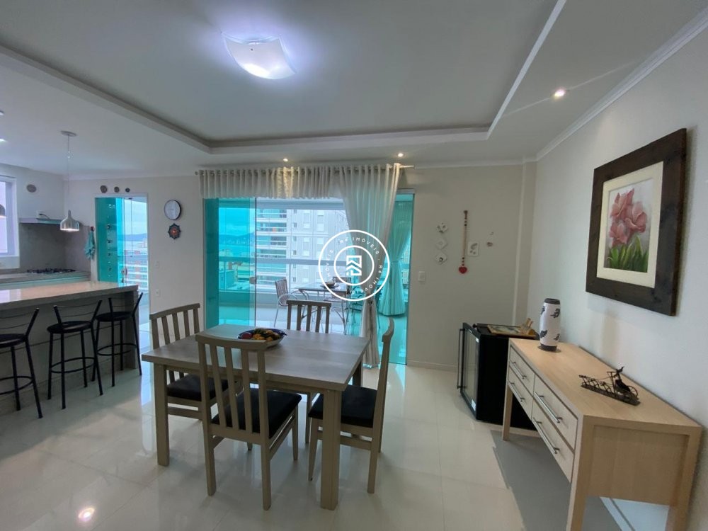 Apto Quadra Mar Centro de Itapema 3 Suites