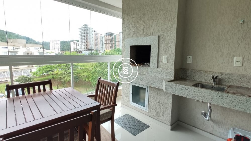 Apto Quadra mar, Centro de Itapema, 3 Suites