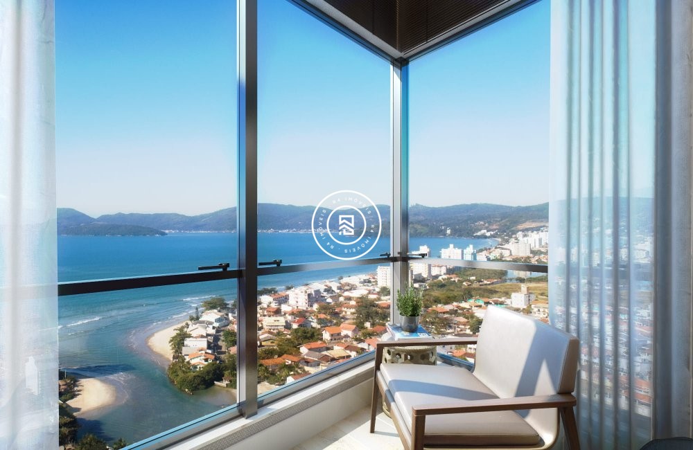 Flat novo na quadra-mar