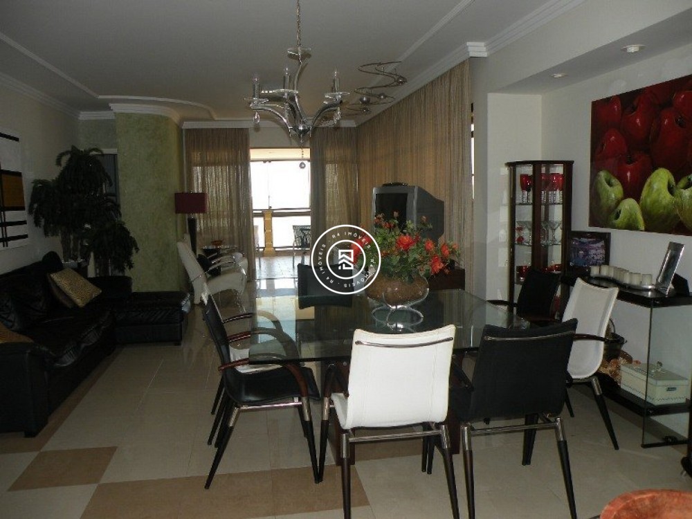 Apto Frente Mar, Centro de Itapema, 04 suites