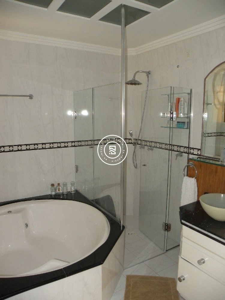 Apto Frente Mar, Centro de Itapema, 04 suites