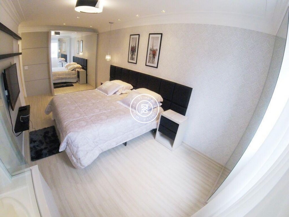 Apartamento finamente Mobiliado, 04 sutes, Meia P