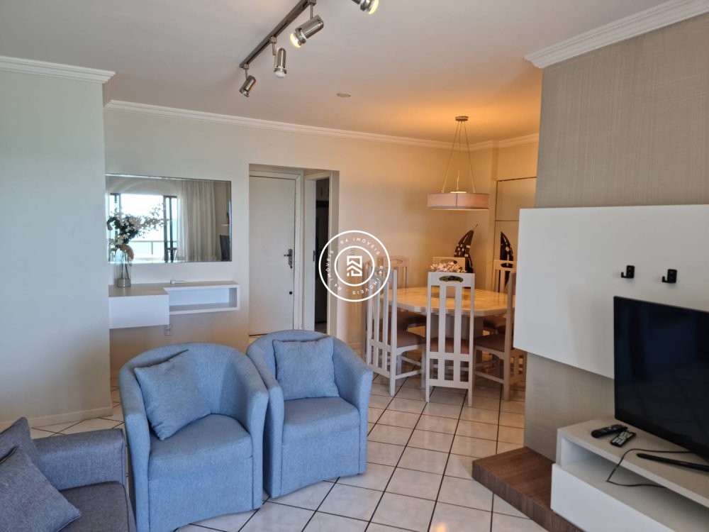 Apartamento Frente Mar, Meia Praia, 04 Dormitrios