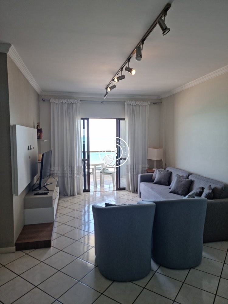 Apartamento Frente Mar, Meia Praia, 04 Dormitrios
