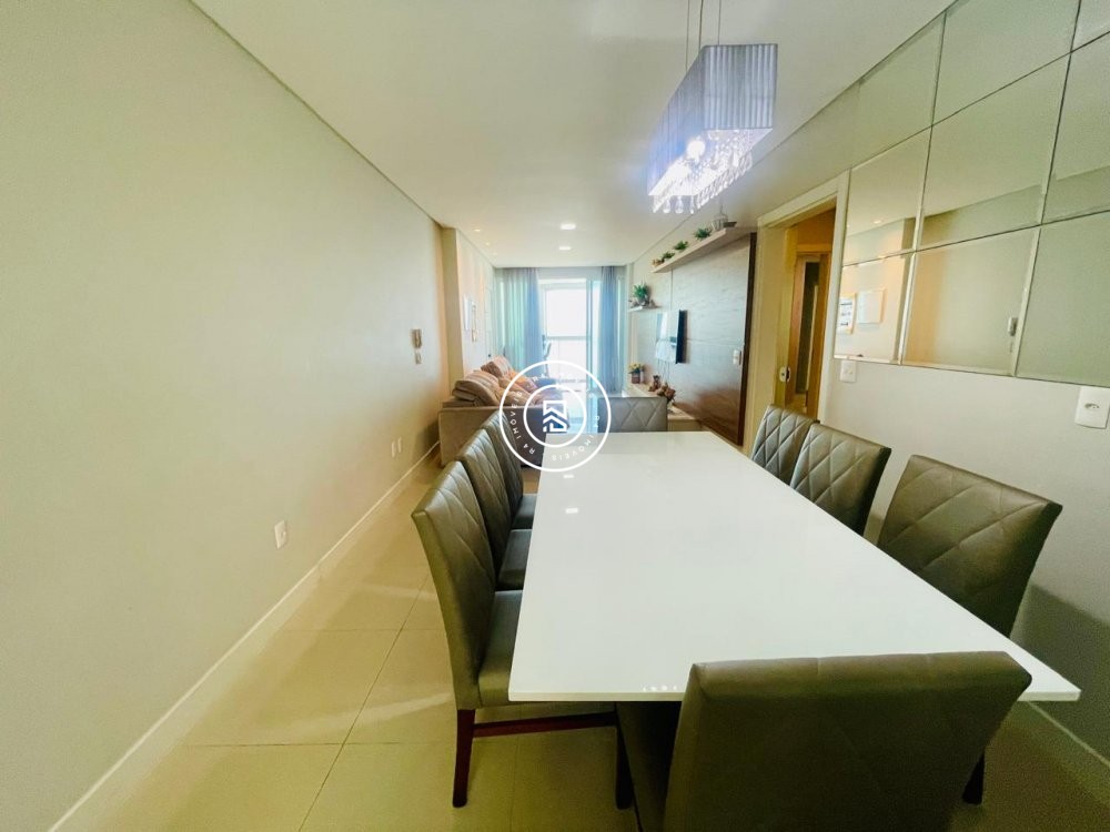 Apartamento Vista mar em Meia Praia, 03 suites