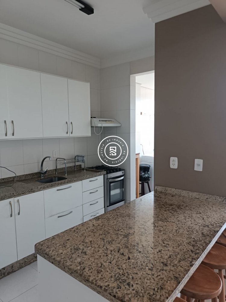 Apartamento Frente mar, 03 sutes, Meia Praia