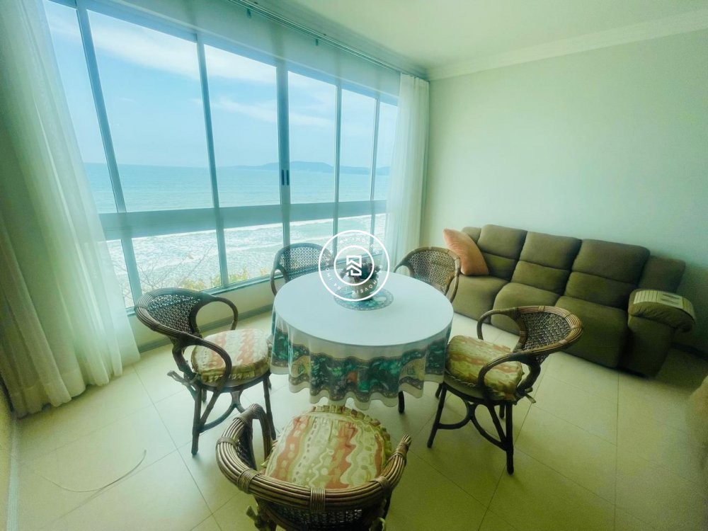 Apartamento Frente Mar 03 suites, 02 vagas, Meia P