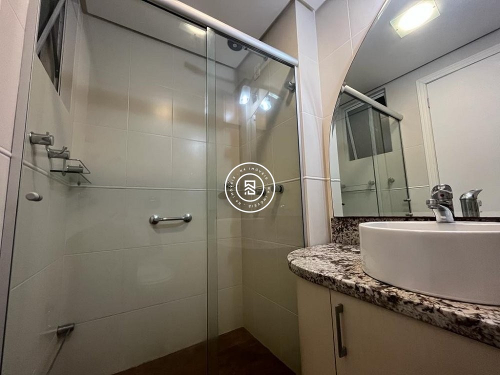 Apartamento Frente Mar 03 suites, 02 vagas, Meia P