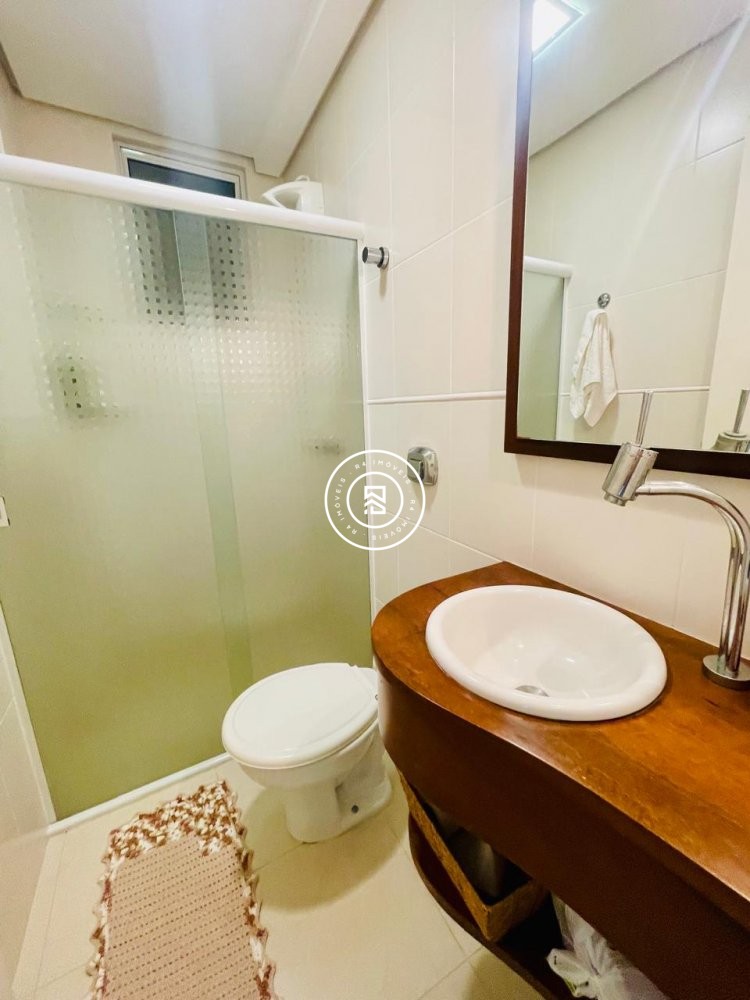 Apartamento Lateral Mar 04 quartos, Meia Praia