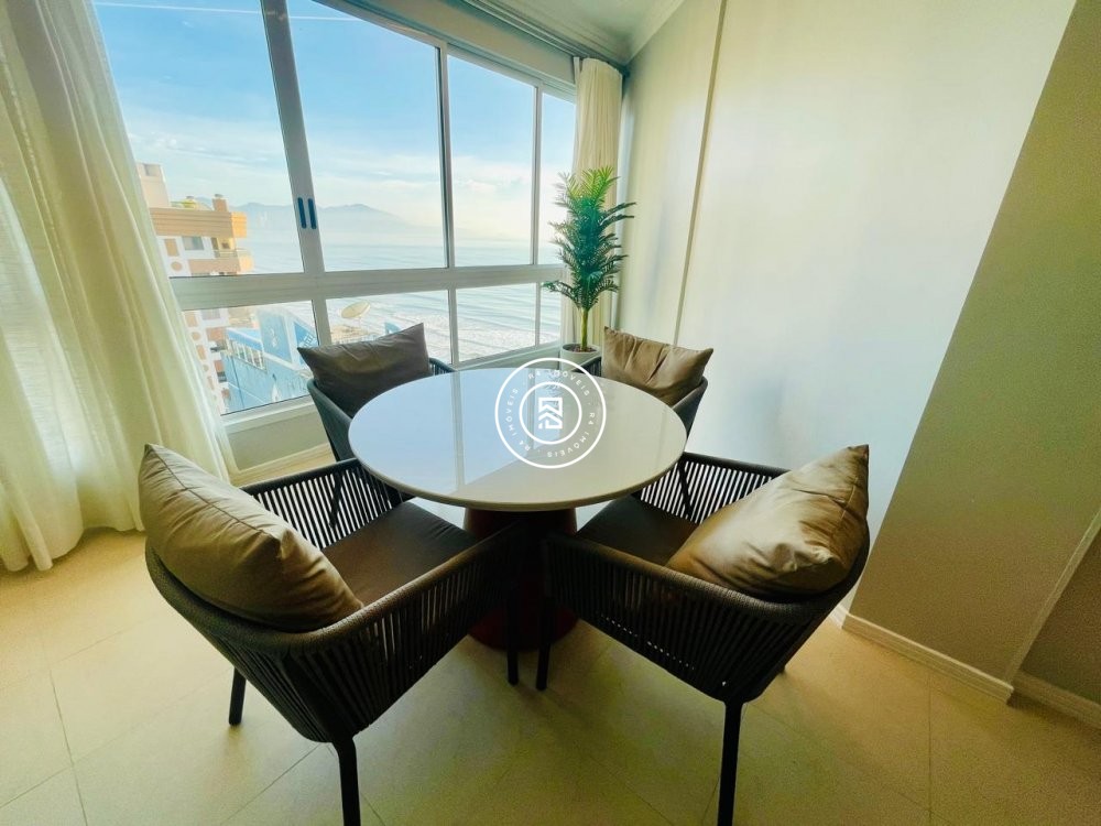 Apartamento Lateral Mar 04 quartos, Meia Praia